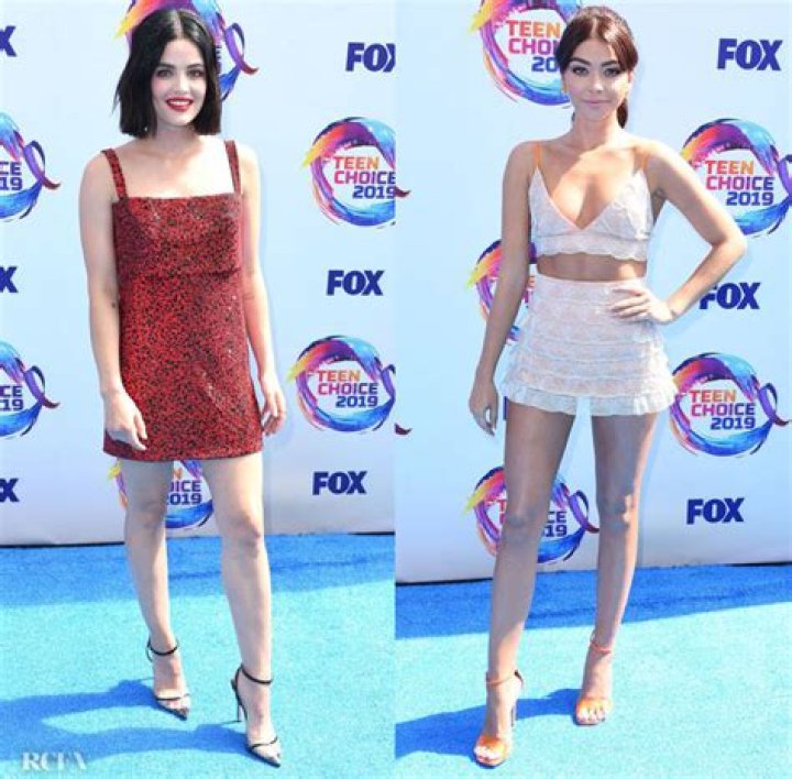 Teen Choice Awards 2019 Red Carpet: Sarah Hyland, Lucy Hale & More Celebs Arrive At The Show